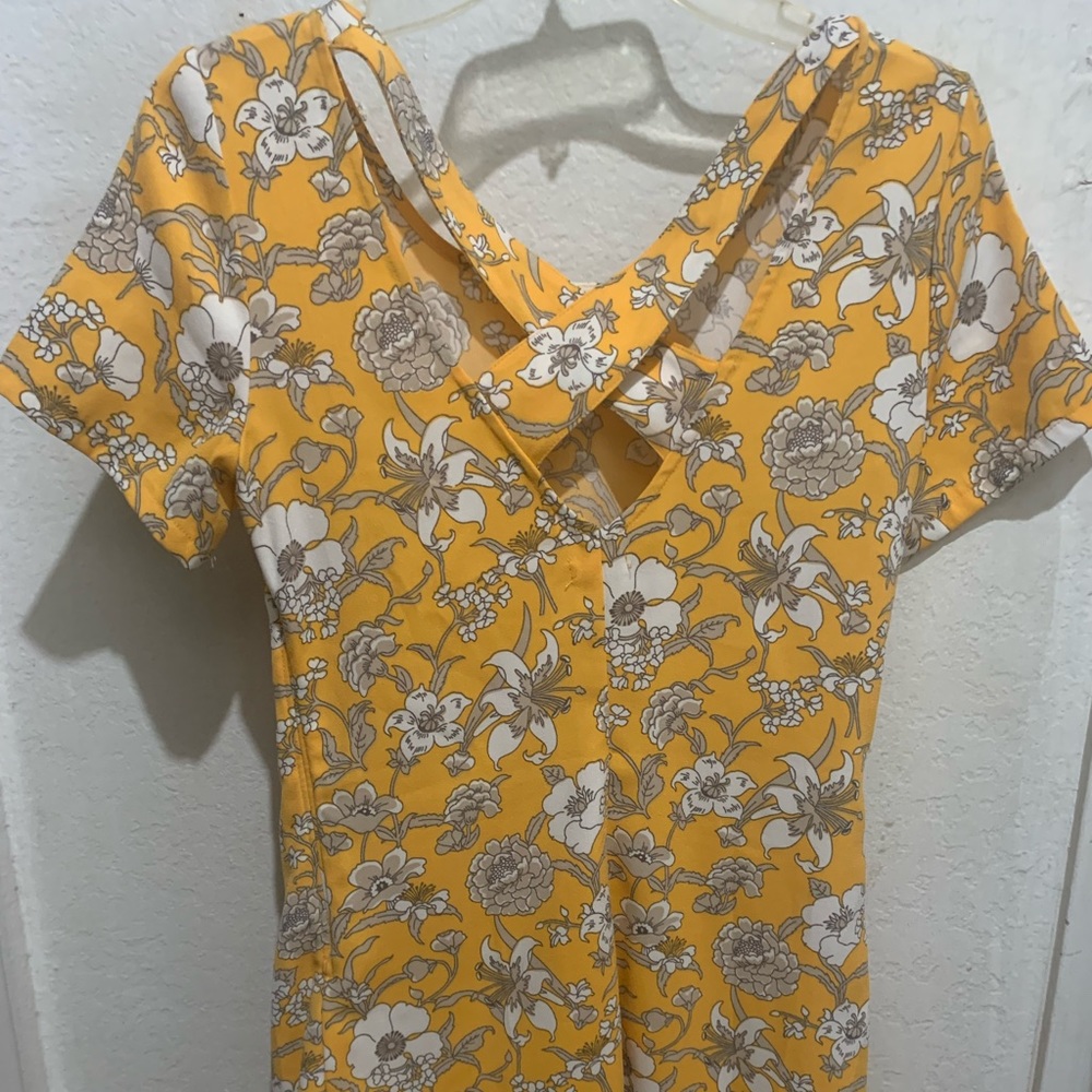 Hollister floral dress - Picture 6 of 7